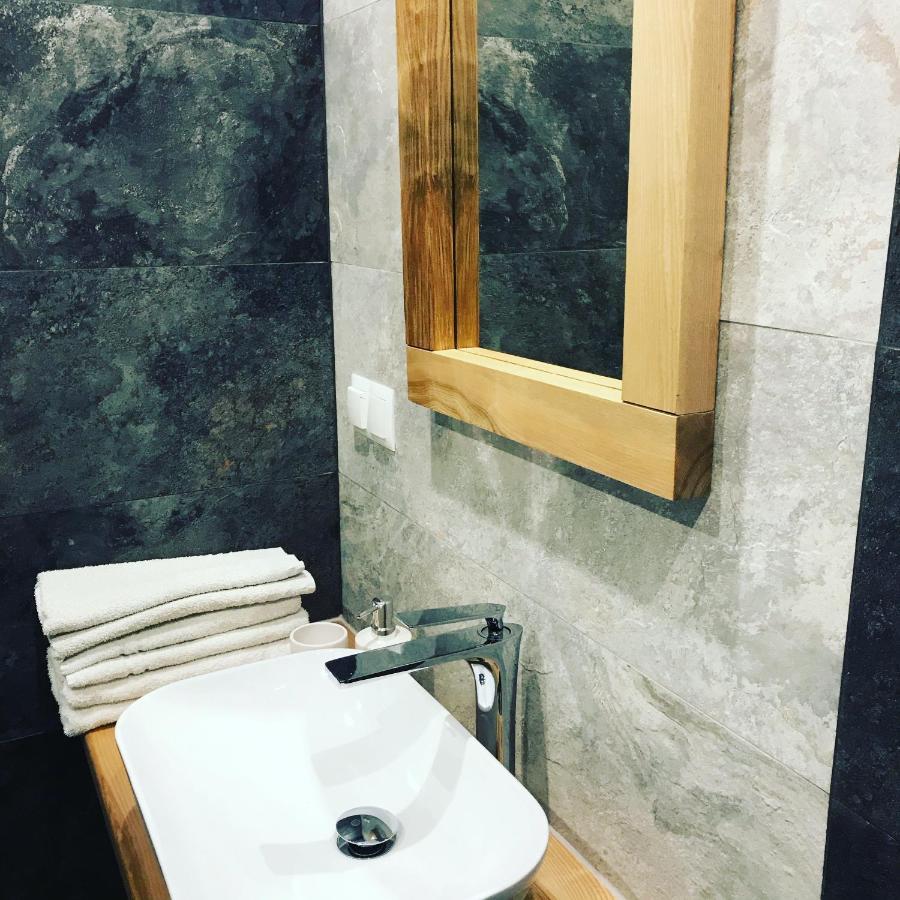 Gorski Zakatek Z Jacuzzi Chalet