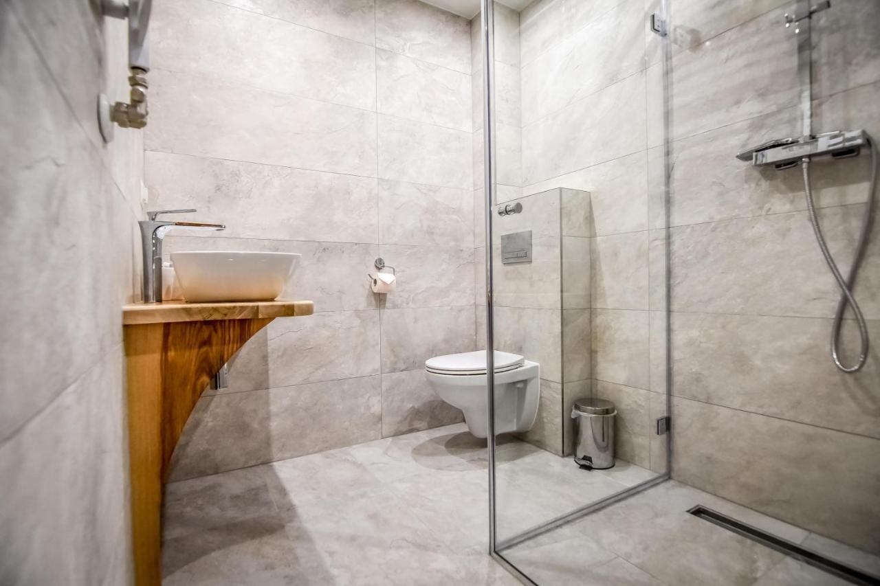Gorski Zakatek Z Jacuzzi Chalet *